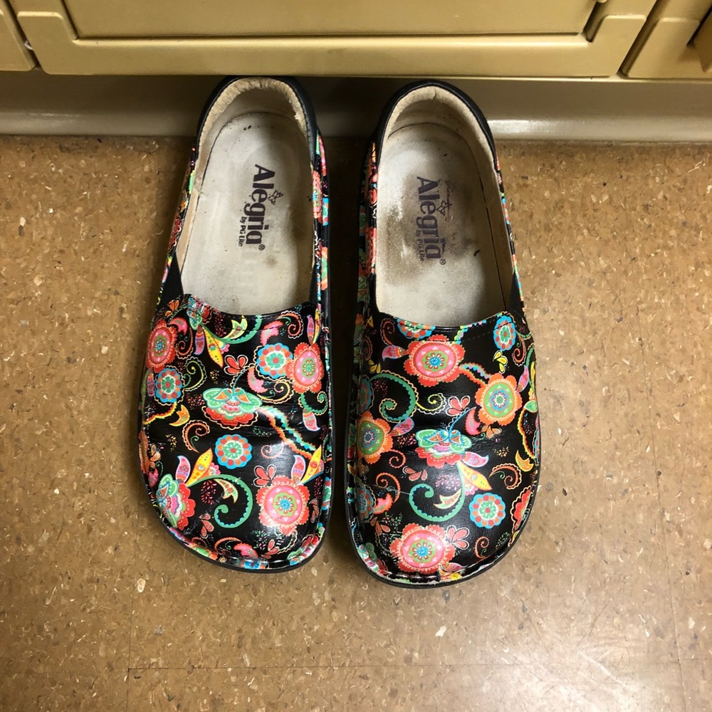 Alegeria clogs